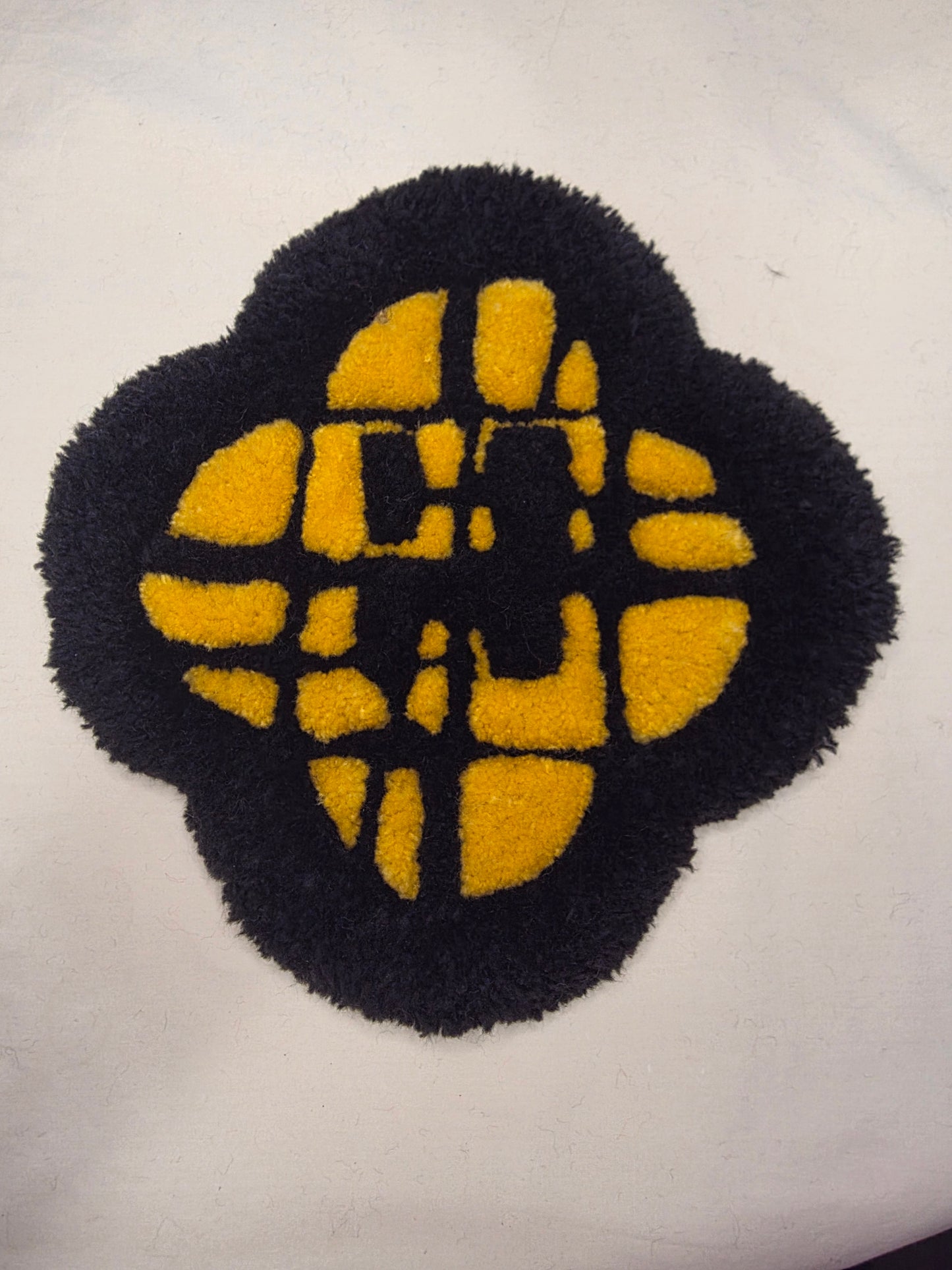 6 inch Huntrx logo